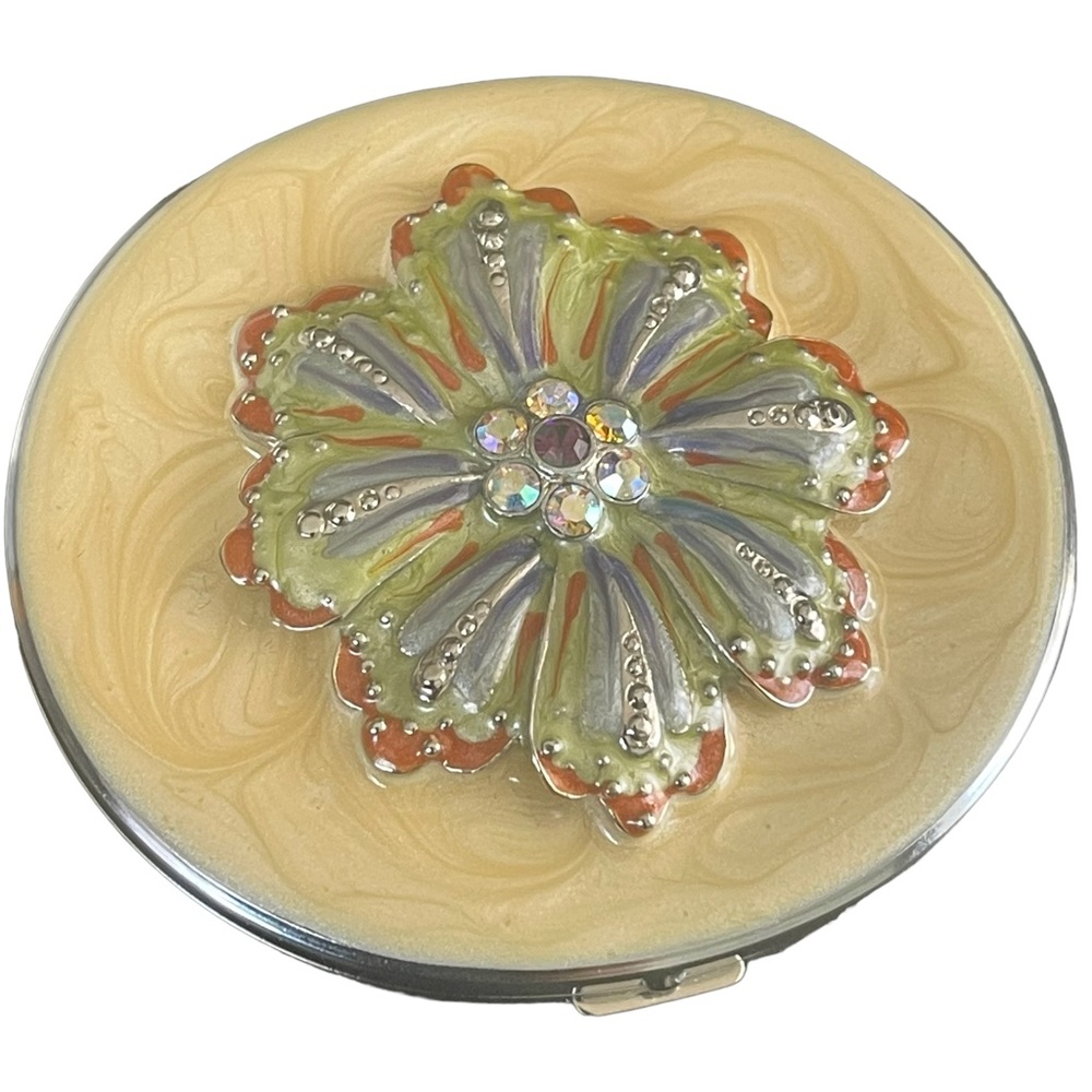 Saks Fifth Avenue Double Mirror Compact Cream Silver Rhinestone Metal Flower - Picture 8 of 10